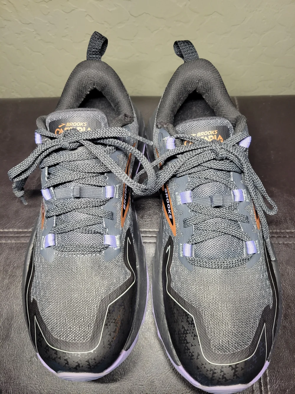 Brooks Cascadia 18 Trail Running Shoes Womens EU Size 38.5 US Size 7.5B(Medium)